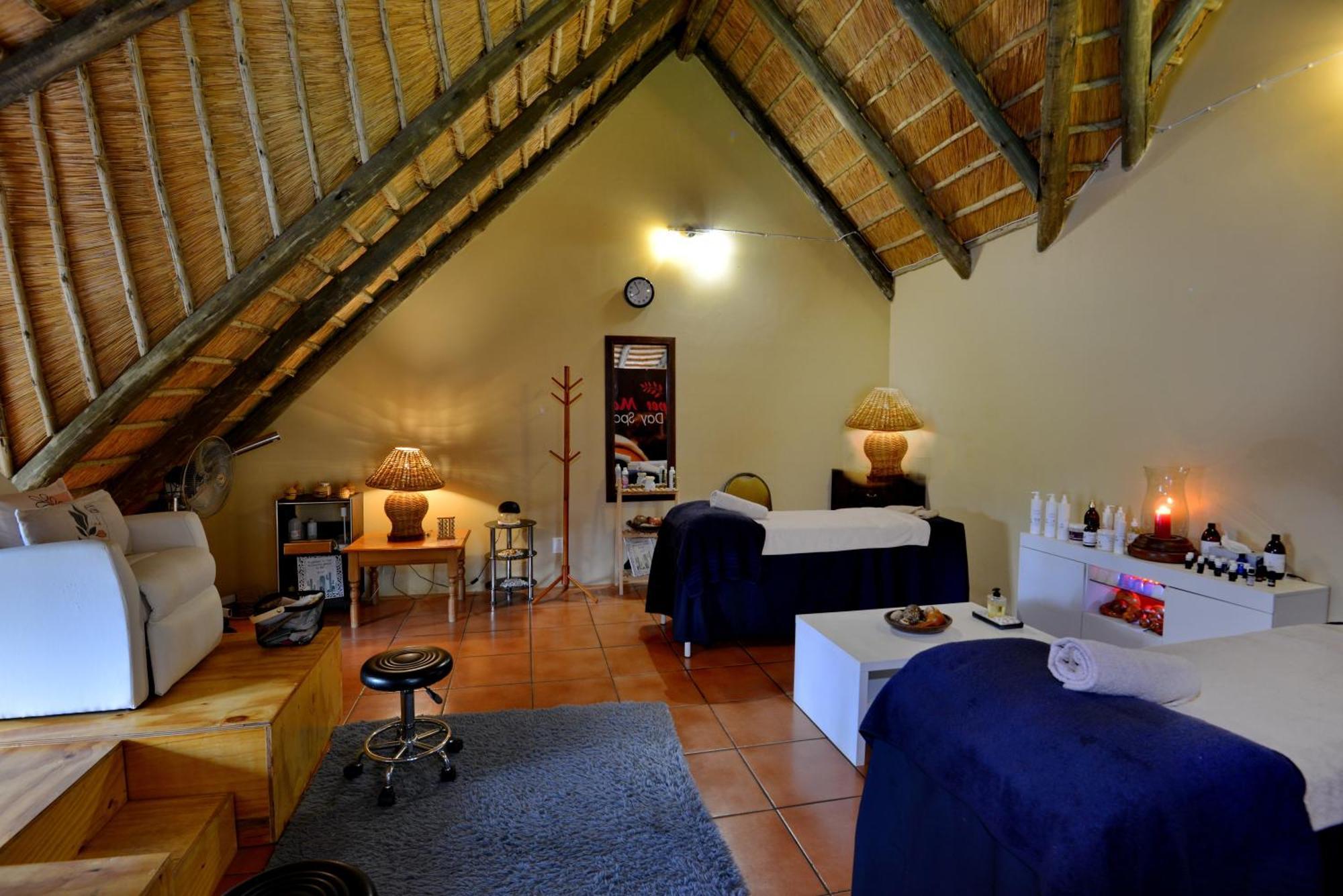 Montusi Mountain Lodge Bonjaneni Luaran gambar